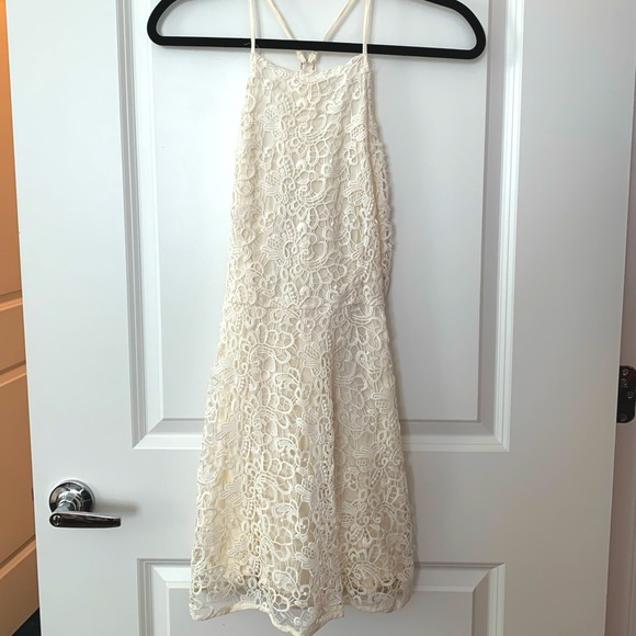 White lace spaghetti strapped dress - Picture 1 of 3